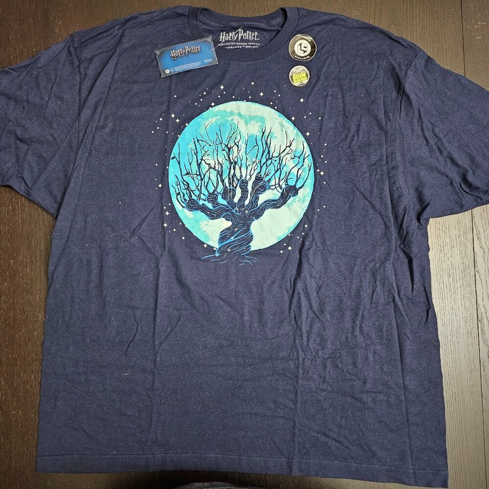 Loot crate Exclusive! Harry Potter Glow in the Dart Tshirt!  NWT!